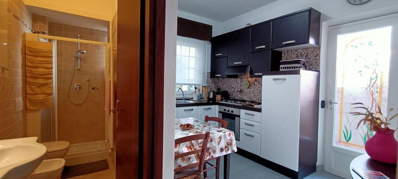 Lovely House Near The Beach Torre del Lago Puccini Exterior photo